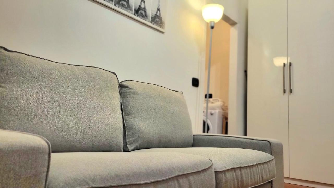 Appartamento Di Fronte All'Ospedale Modena Buitenkant foto